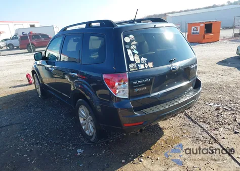 2012 Subaru Forester 2.5X Premium из США, поврежденный, VIN JF2SHBCC2CH442451